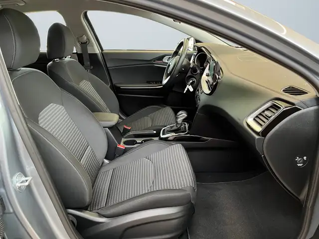 Kia Ceed view 10