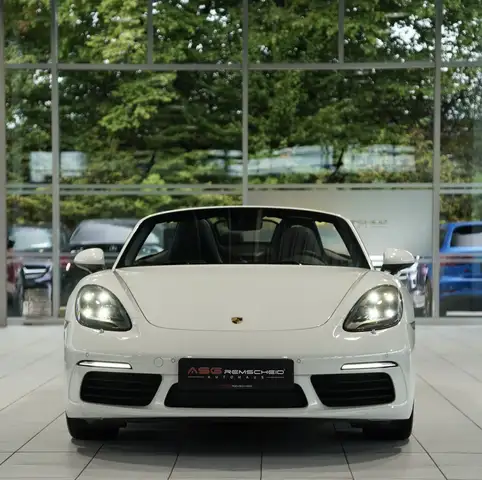 Porsche Boxster view 4