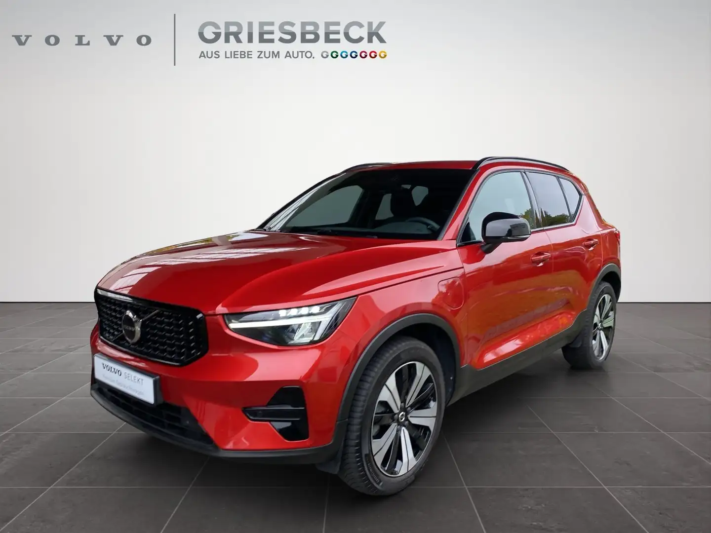 Volvo XC40 Twin Engine Plus Dark LED Rot - 1