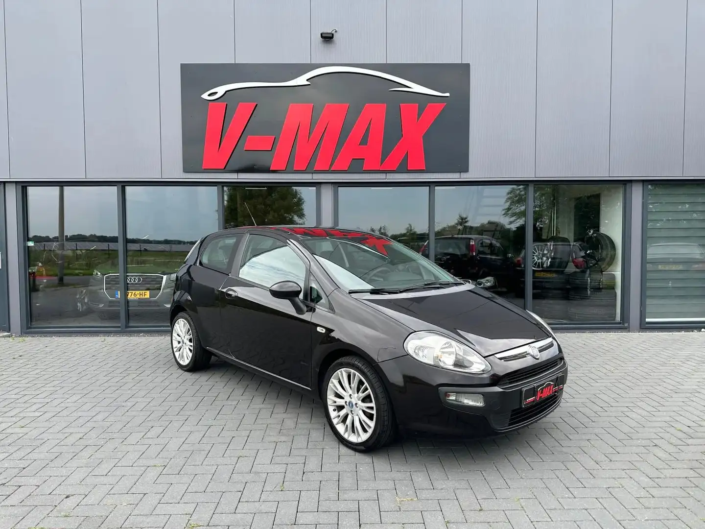 Fiat Punto Evo 1.4 16V 105PK Multiair Dynamic Airco Isofix 16” LM Nero - 2