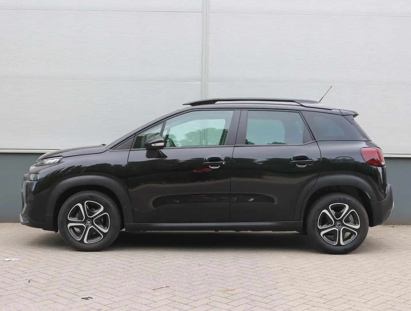Citroen C3 Aircross 1.2 110pk Feel | Navigatie | AppleCarPlay | Climat Negro - 2