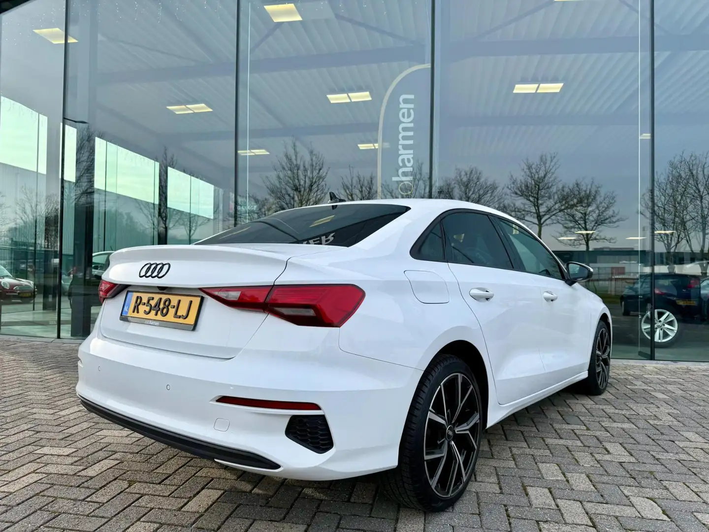 Audi A3 Limousine 30 TFSI Pro Line, NAP, CarPlay, LED, Vir Weiß - 2