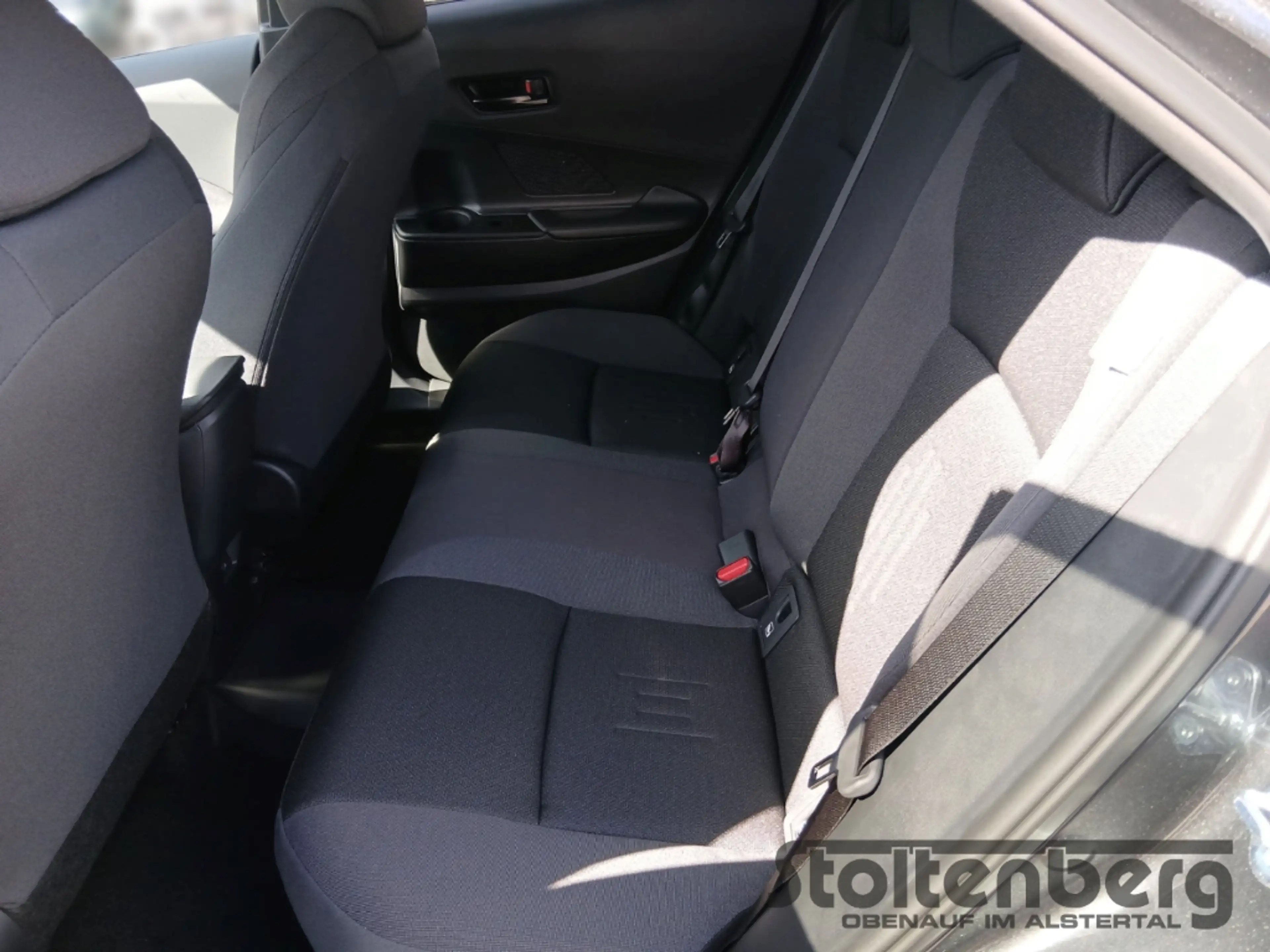 Toyota C-HR 2.0 Plug-In Hybrid Team Deutschland * Technik-Pake — photo 11