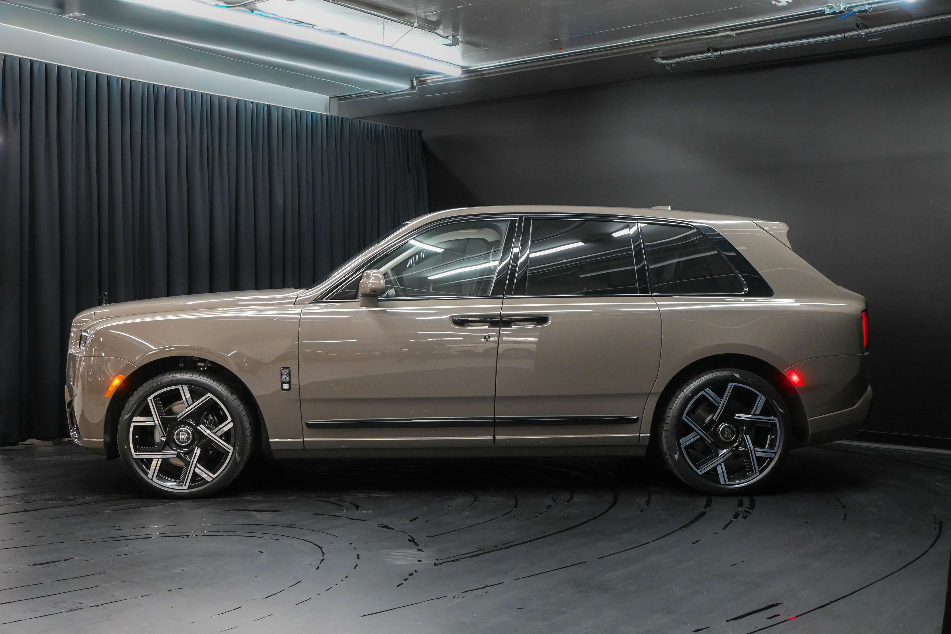 2026 Rolls-Royce Cullinan Black Badge