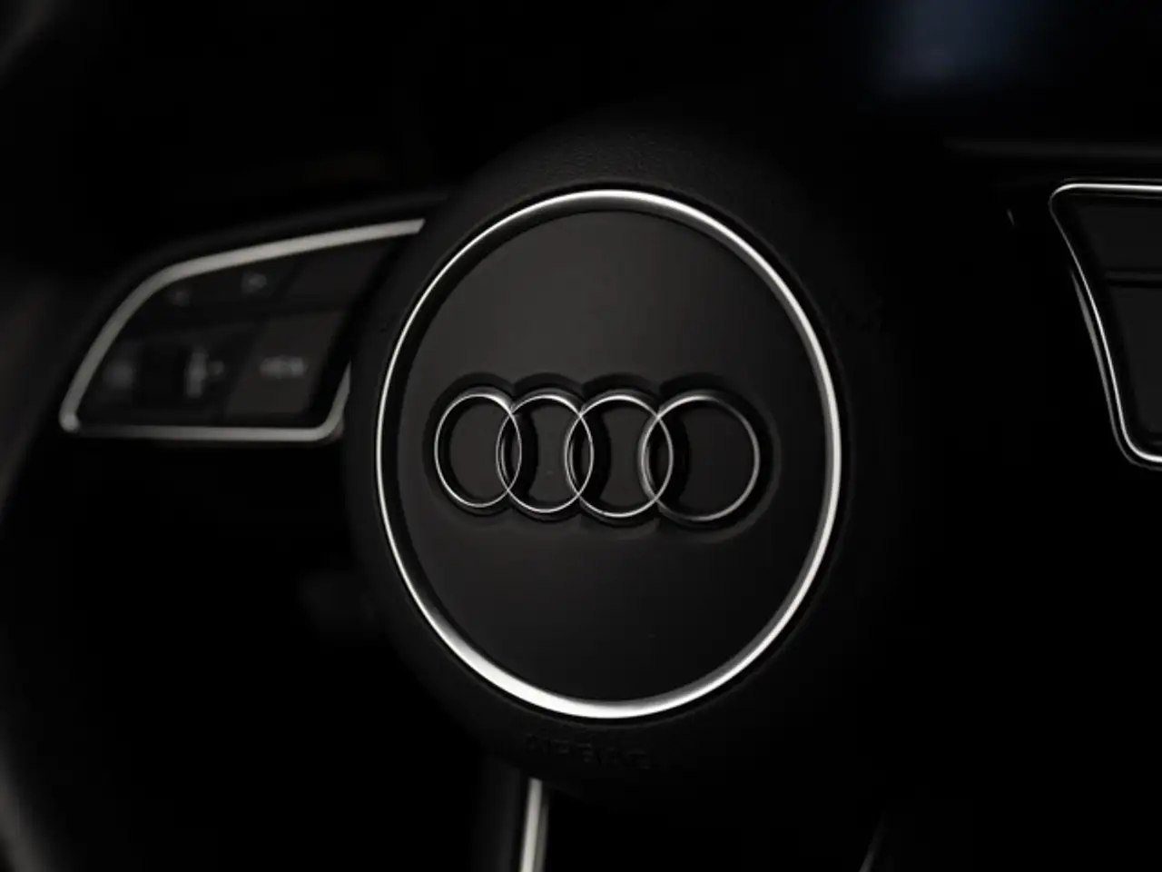 Audi A4 photo Audi A4