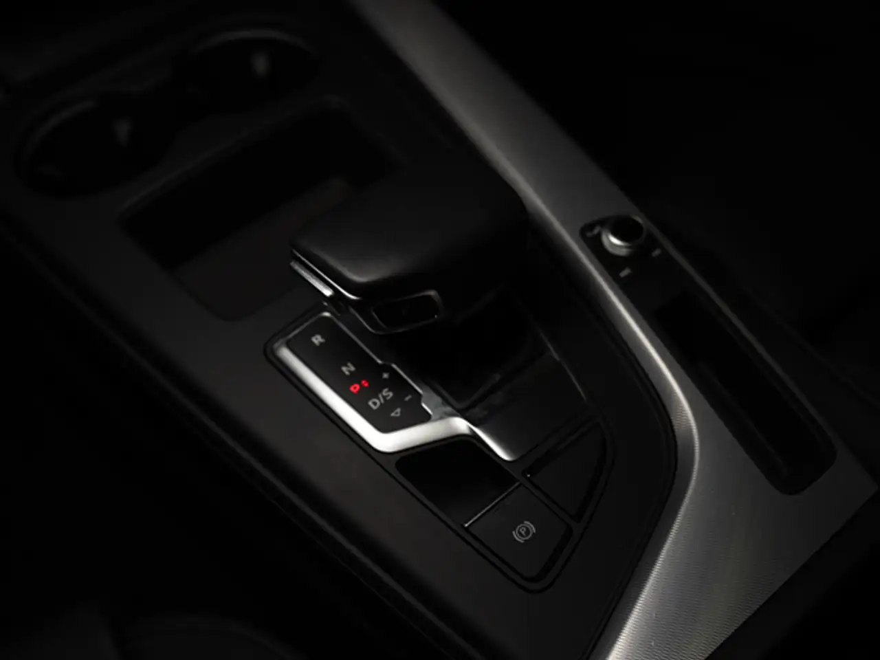 Audi A4 photo Audi A4