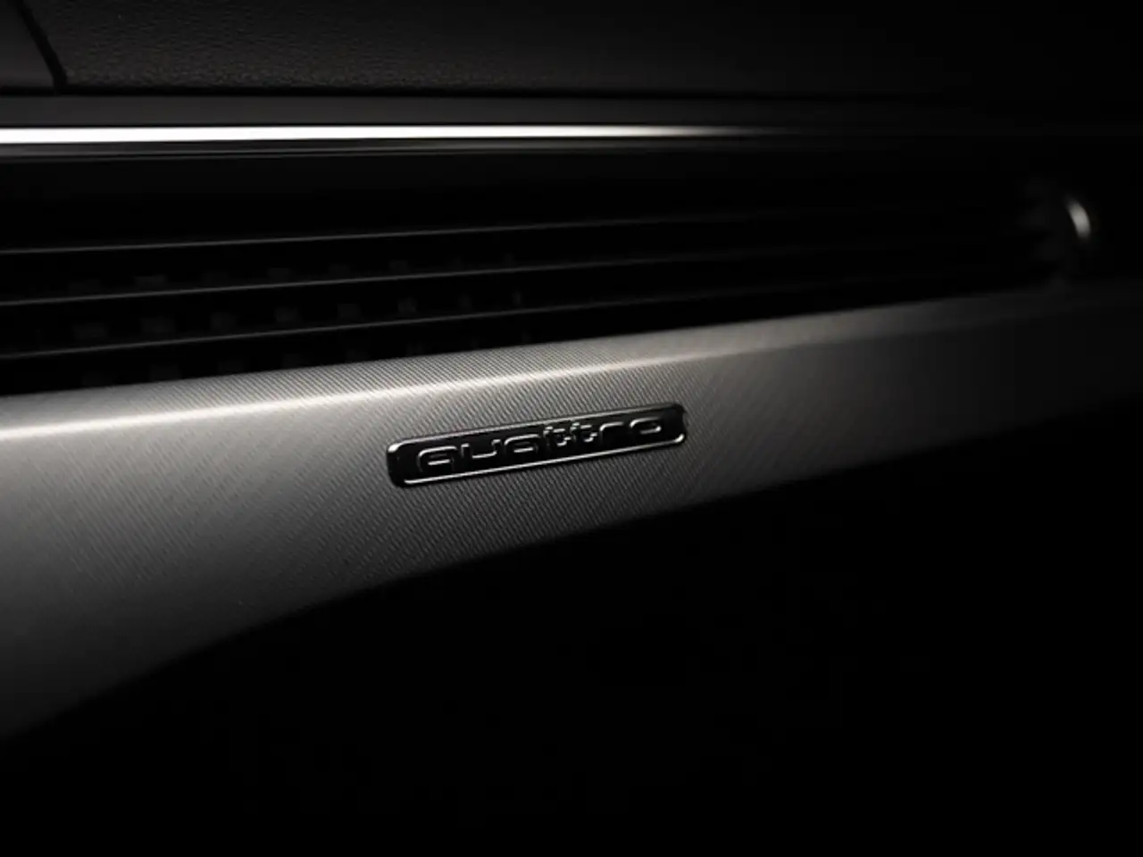 Audi A4 photo Audi A4