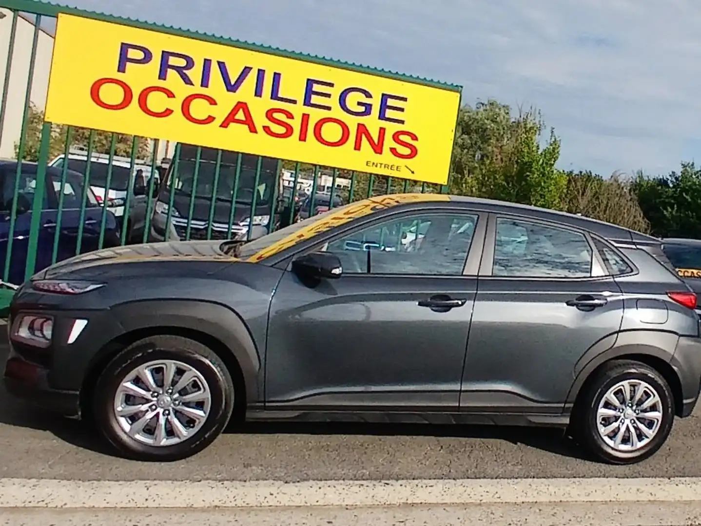 Hyundai KONA 1.0 i 120cv 6 VITESSES 11.OOO km AiRCO optIions Grijs - 1