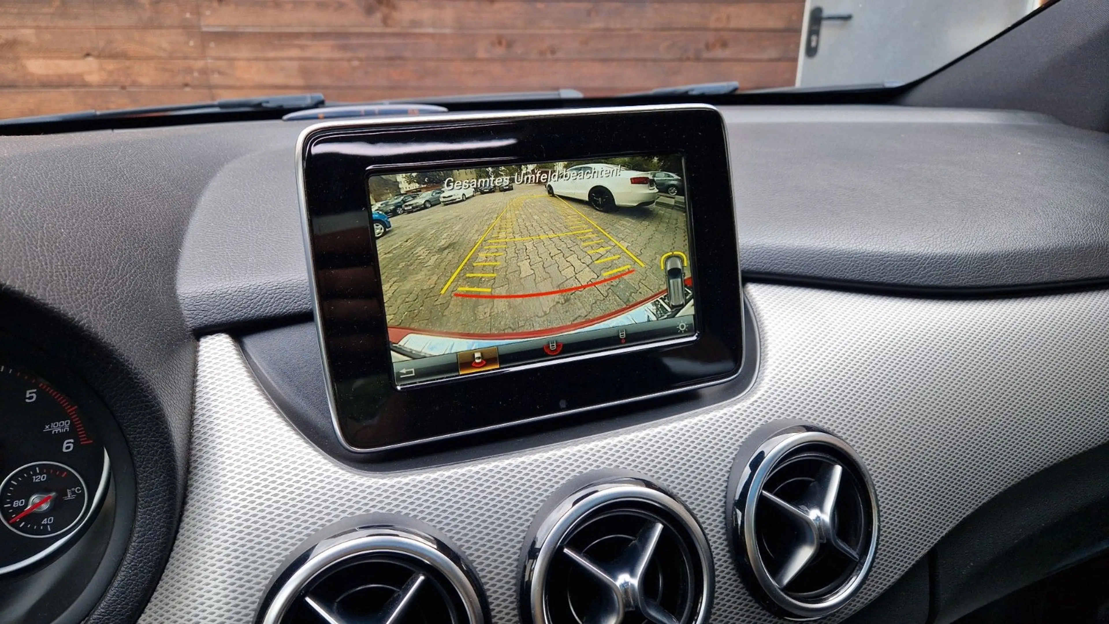 Mercedes-Benz B 200 Panorama-Schiebedach, Kamera, Navi — photo 15