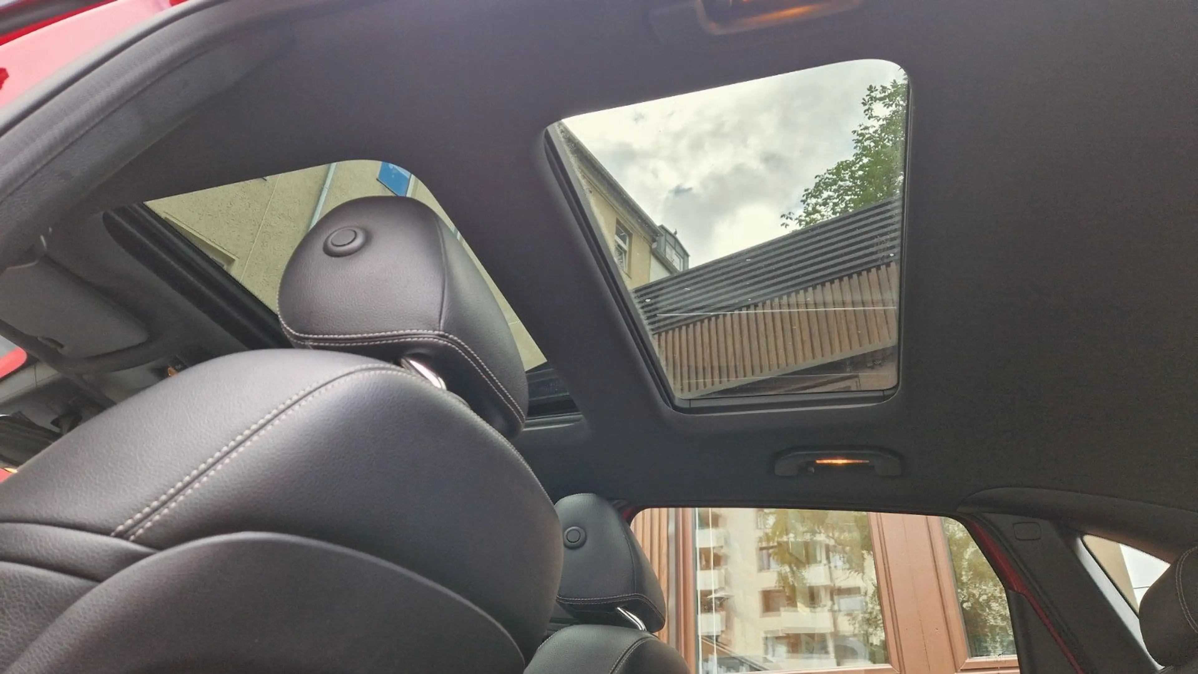 Mercedes-Benz B 200 Panorama-Schiebedach, Kamera, Navi — photo 8