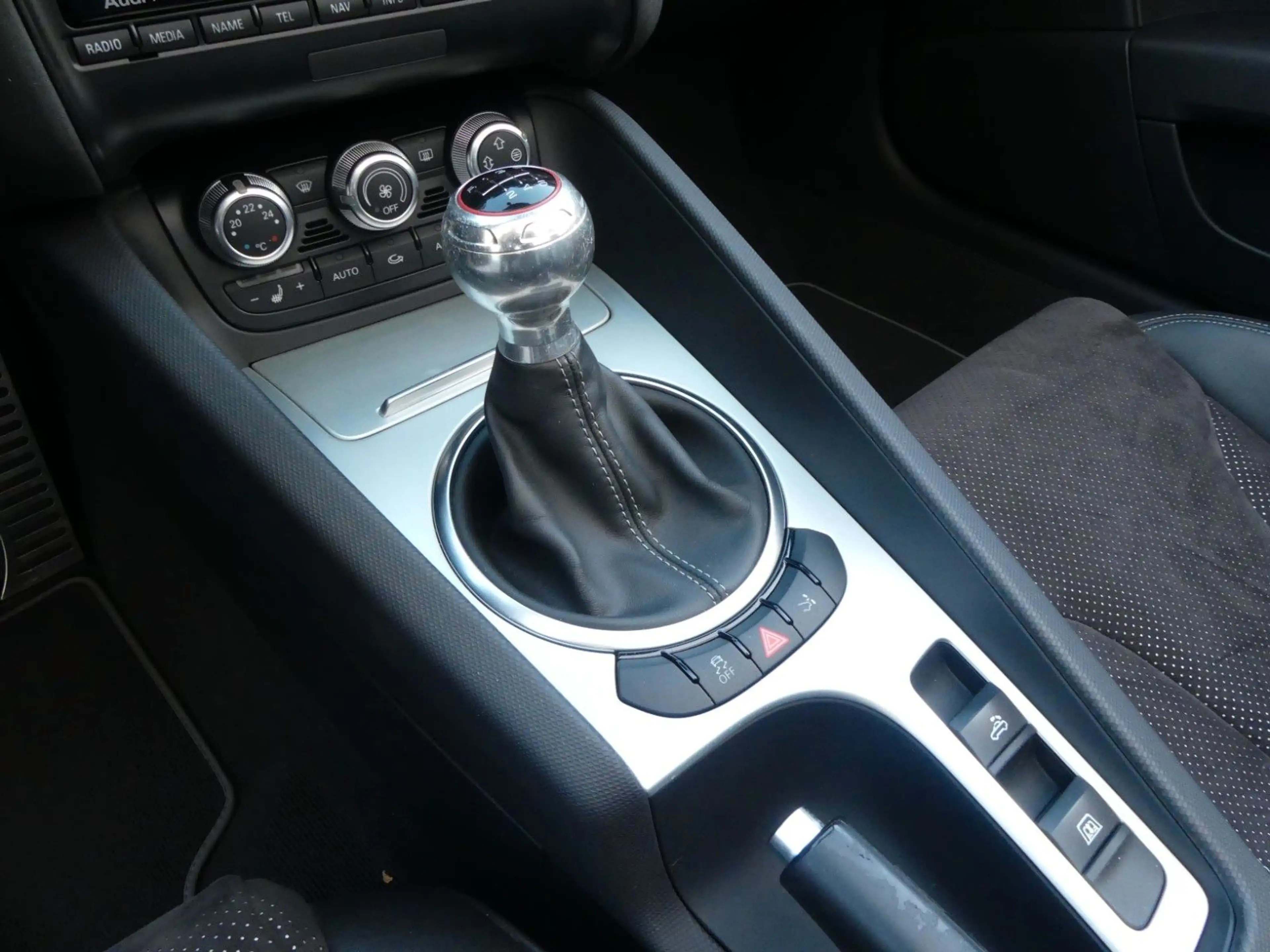 Audi TT 2.0 TFSI S-Line 1. Hand | Navi Plus | 19" Alu — photo 15