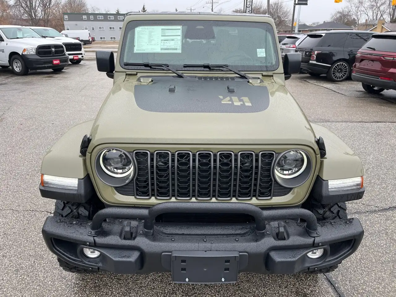 Jeep Gladiator снимка Jeep Gladiator