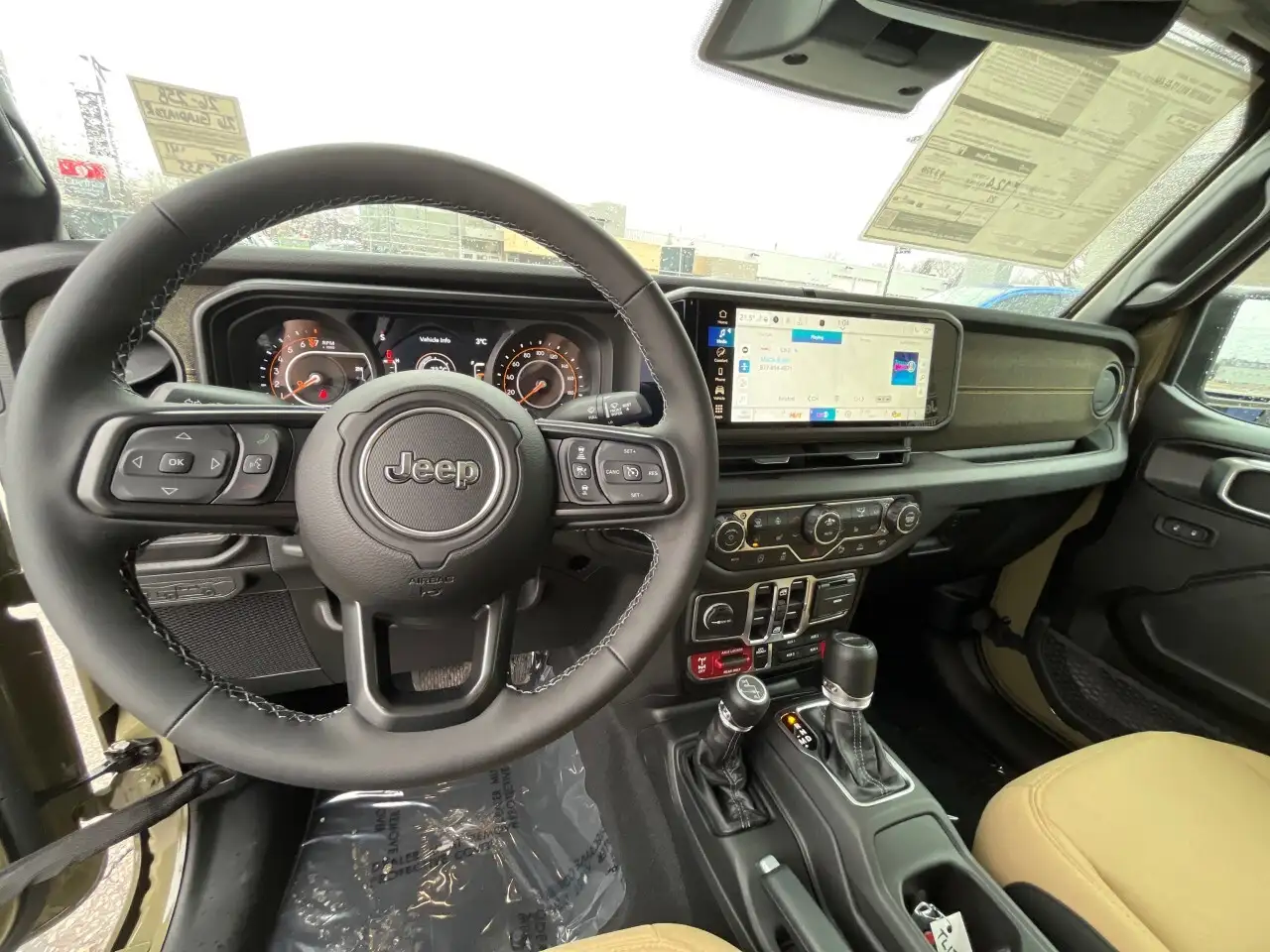 Jeep Gladiator снимка Jeep Gladiator