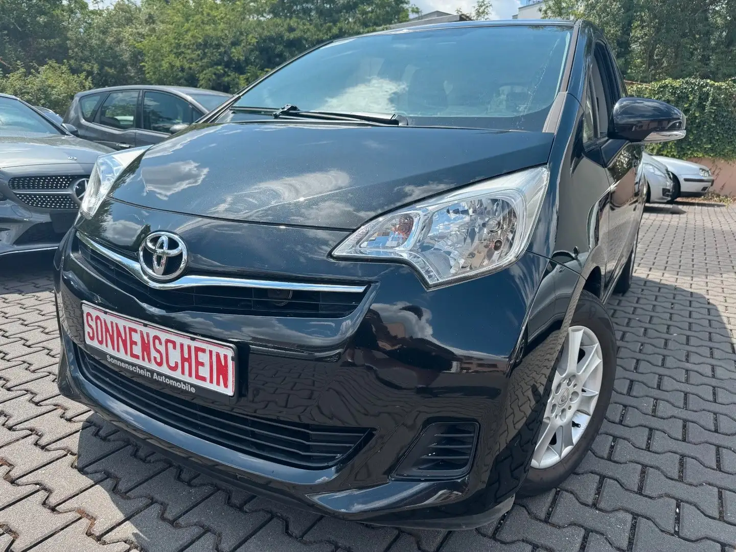 Toyota Verso-S Life 1.3*6 Gang*TÜV 01.27*Rückkamera* Schwarz - 1