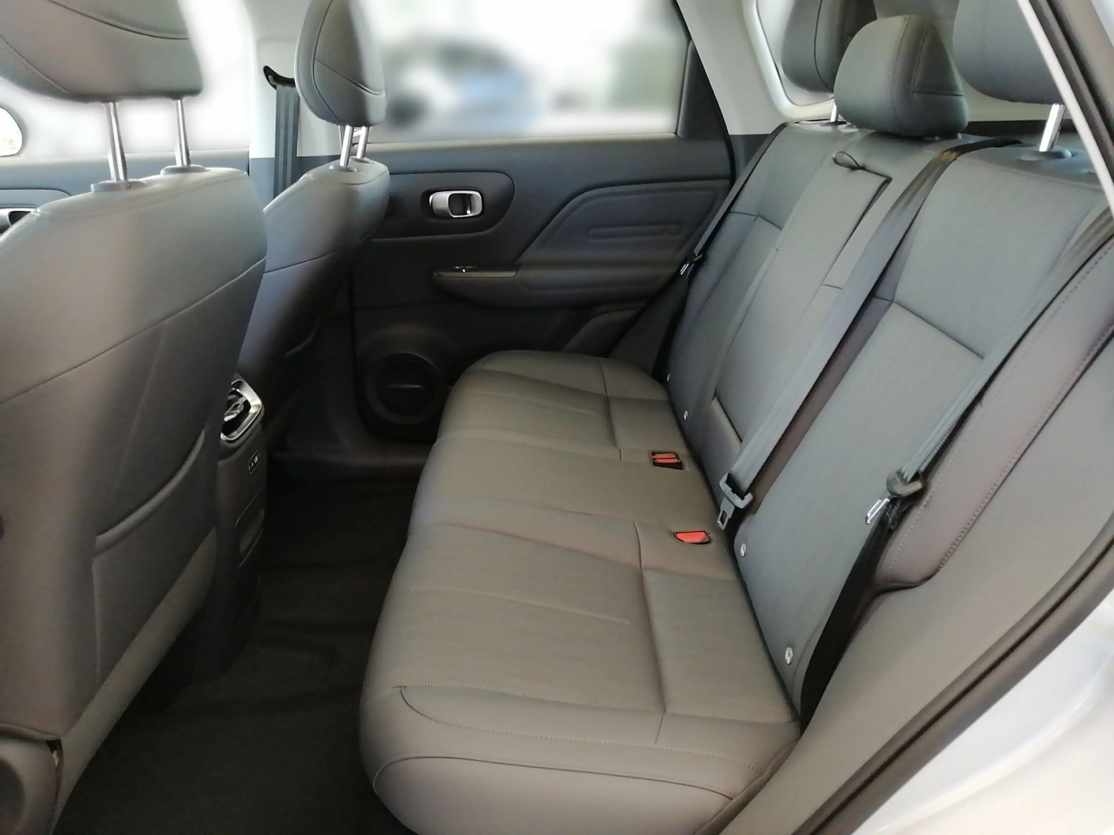 Leapmotor B10 REEV Design Pro Max — photo 9