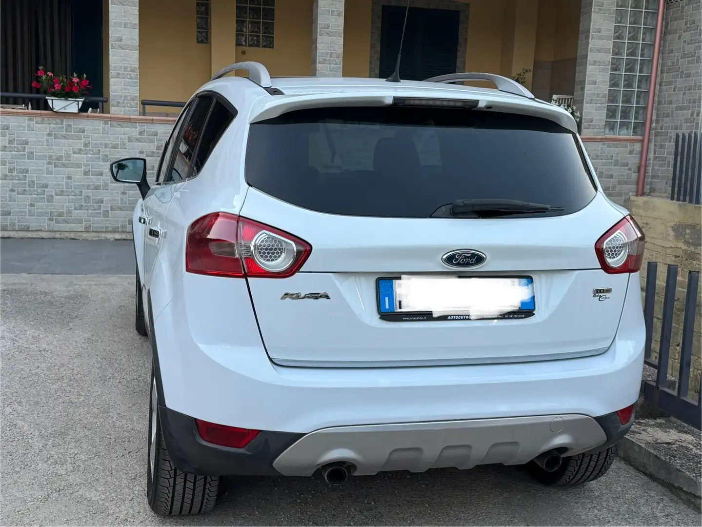 Ford Kuga Kuga I 2009 2.0 tdci Titanium 4wd 136cv dpf Blanco - 1