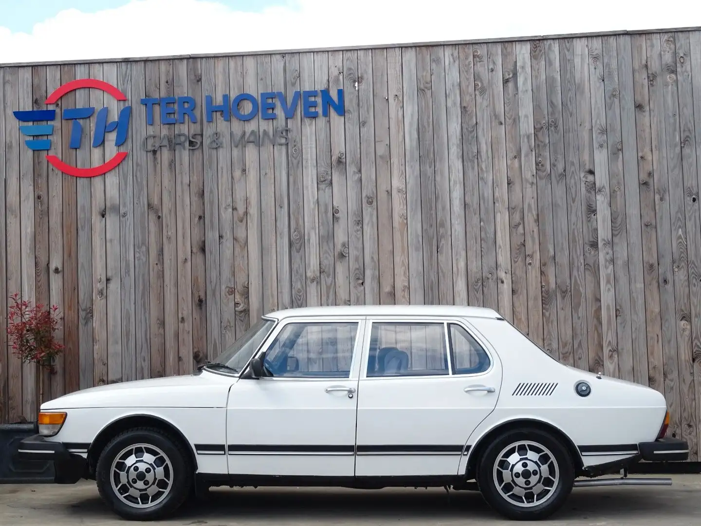 Saab 99 GL 5-Sitzer Alu Räder H-zulassung! 74KW Weiß - 1