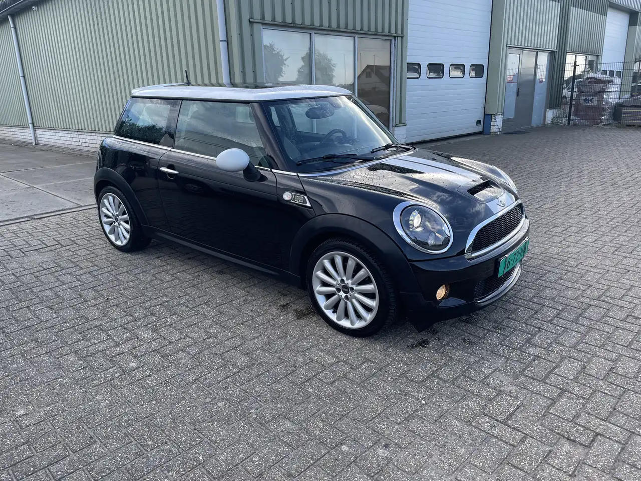 MINI Cooper S 50 Camden 174PK 107.000km Airco Panoramadak — photo 1 of 9