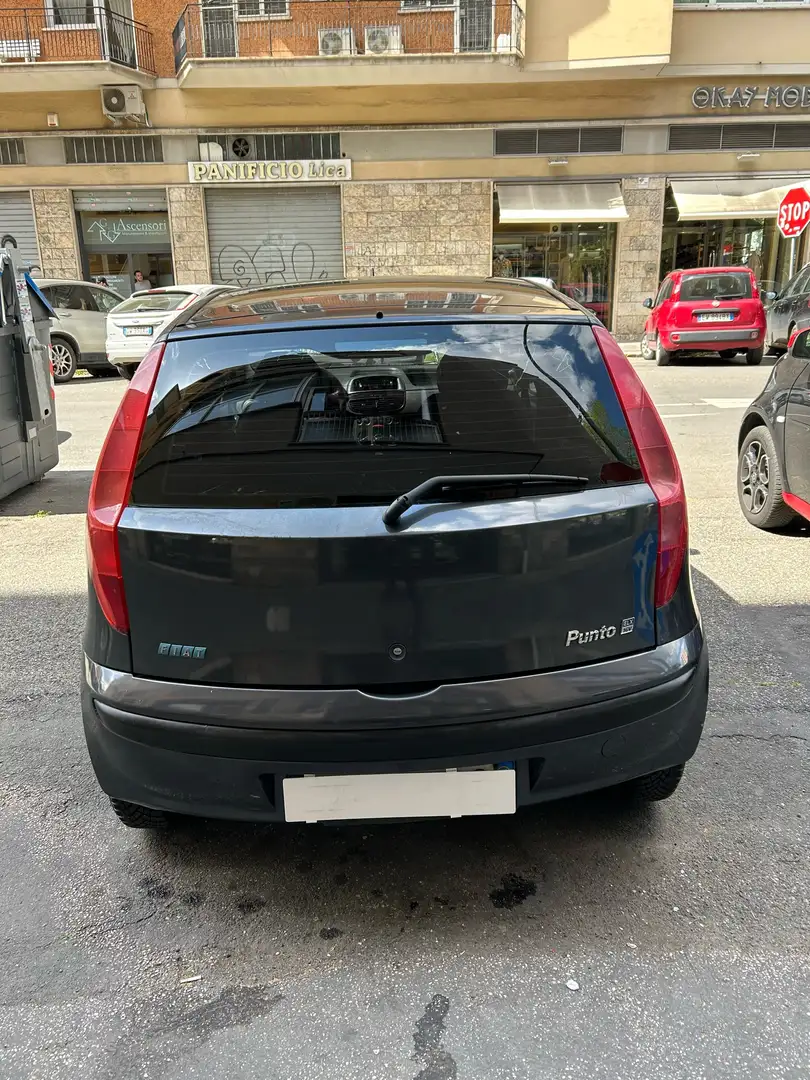 Fiat Punto 5p 1.2 16v ELX pari al nuovo - 2