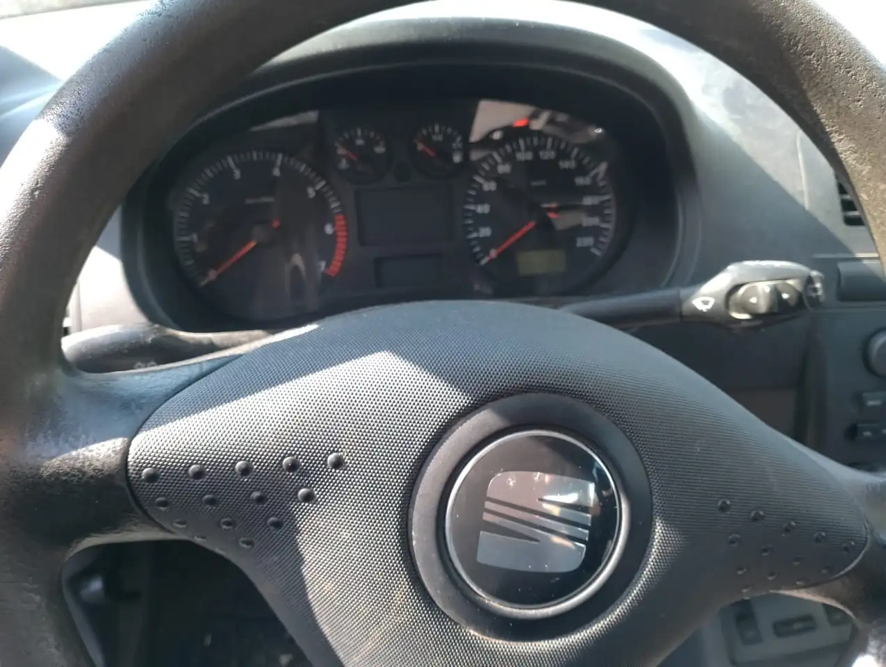 SEAT Ibiza 3p 1.4 16v Signo, foto 8
