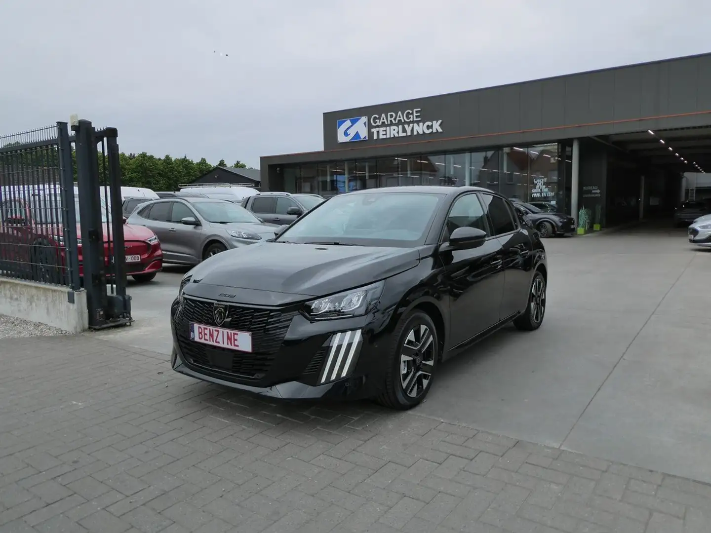 Peugeot 208 1.2 i benzine 100pk 5d Allure Camera (77986) Noir - 1