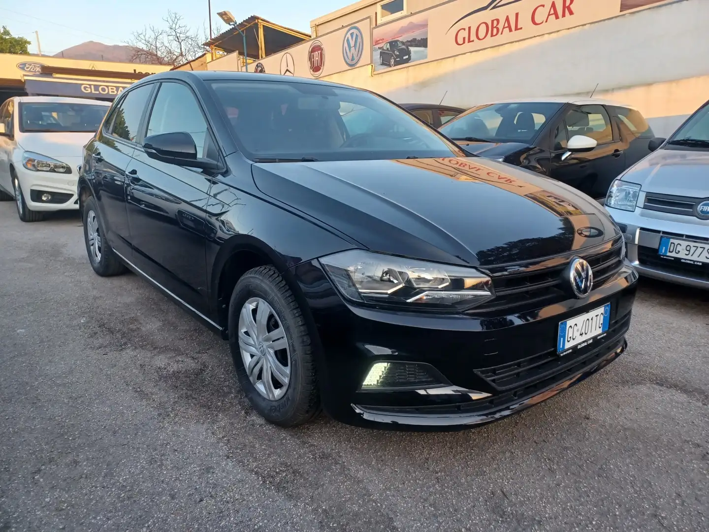 Volkswagen Polo 1.0 MPI 5p. Trendline BlueMotion Technology Noir - 2