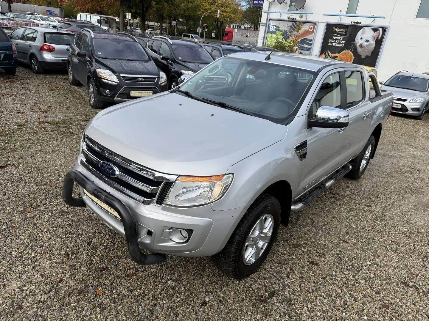 Ford Ranger 2.2 Aut Limited Doppelkabine 4x4**TÜV 07-2026** Серебристый - 2