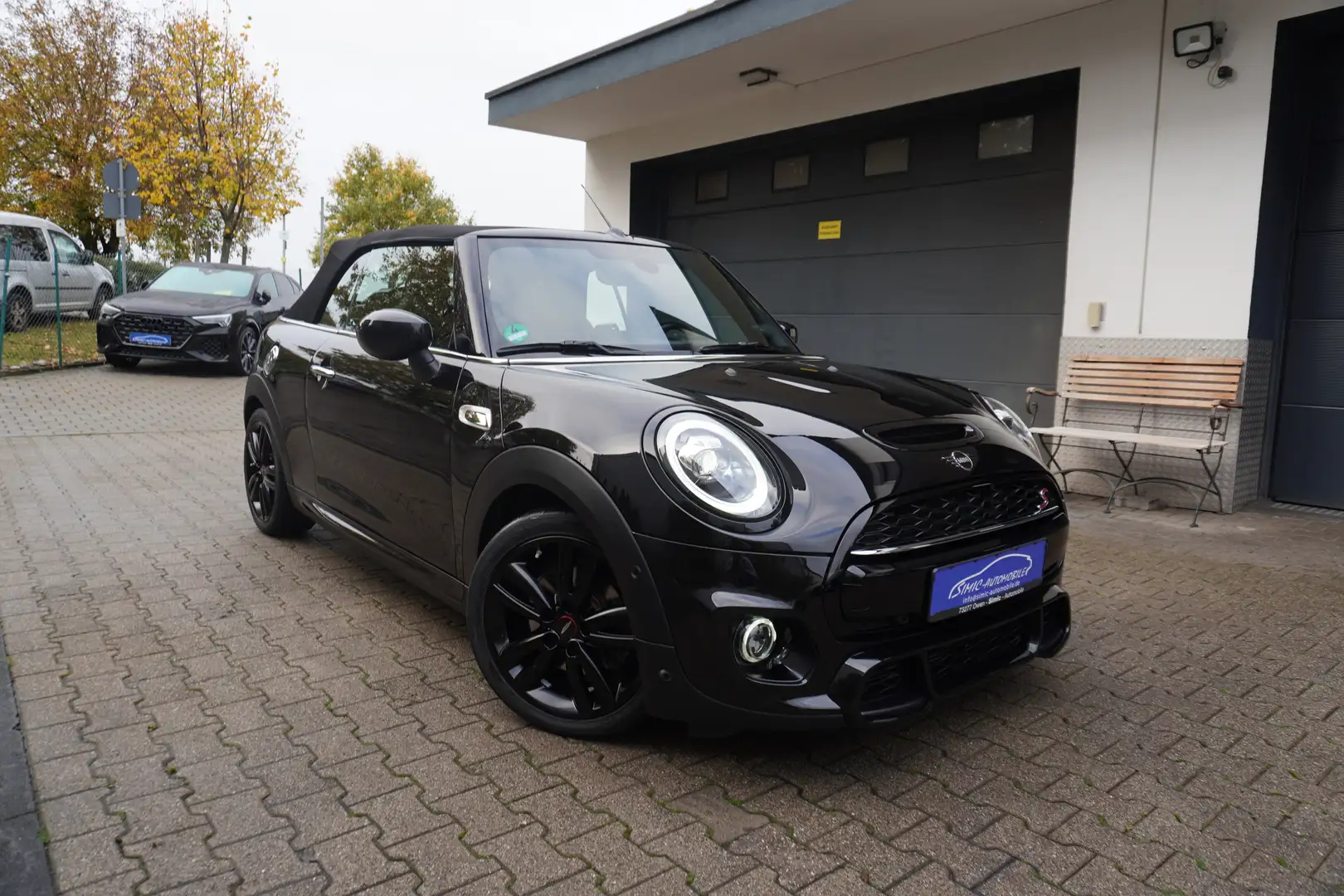 MINI Cooper S Cabrio Cooper S 2.0 John Cooper WORKS Aut. LEDER+NAVI+PDC Schwarz - 2