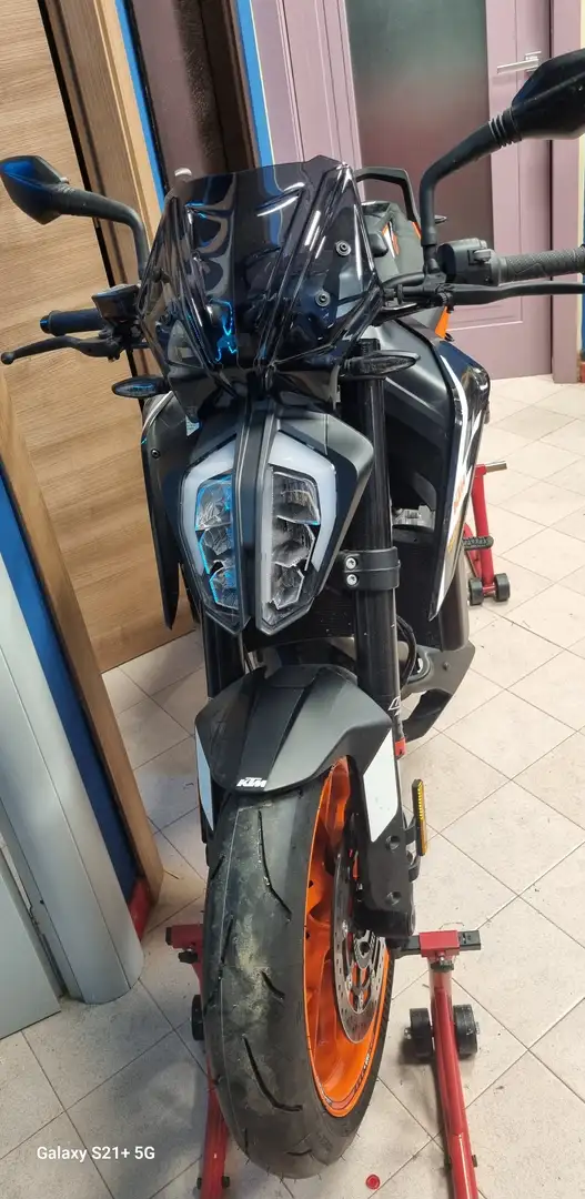 KTM 890 Duke GP Nero - 1