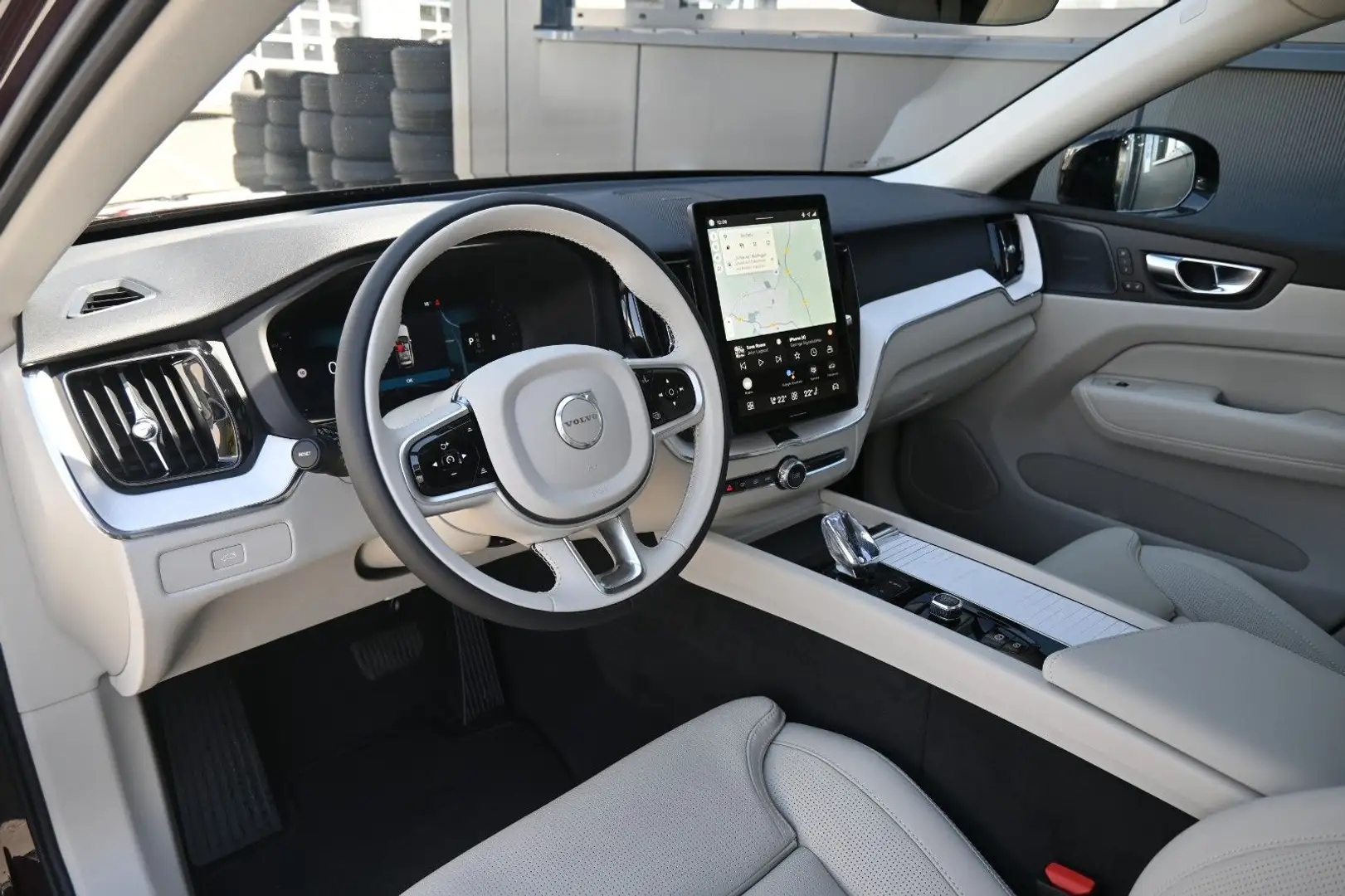 Volvo XC60 B5 B AWD Plus Dark*FSHZG*PANO*360°*ACC Rot - 1