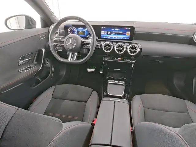 Mercedes-Benz CLA view 7