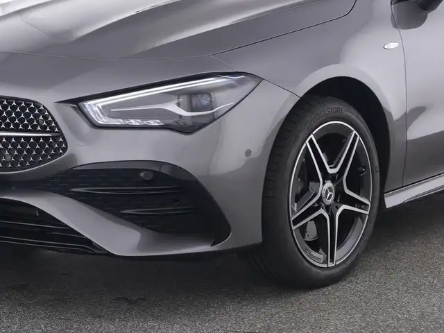 Mercedes-Benz CLA view 4
