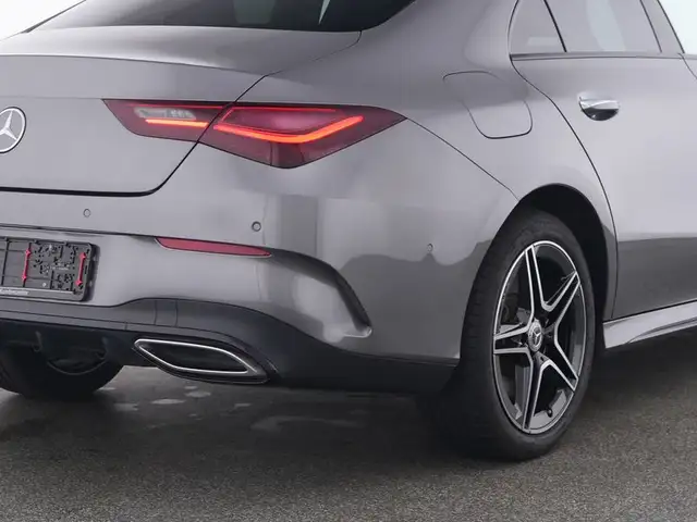 Mercedes-Benz CLA view 5