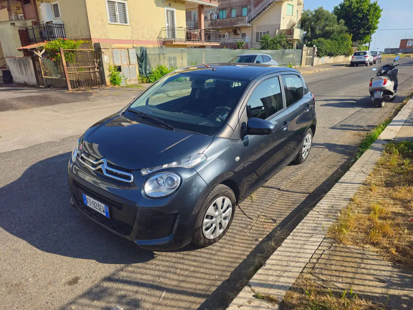 Citroen C1 C1Airscape 3p Airscape 3p 1.0 vti Feel 72cv Grigio - 1