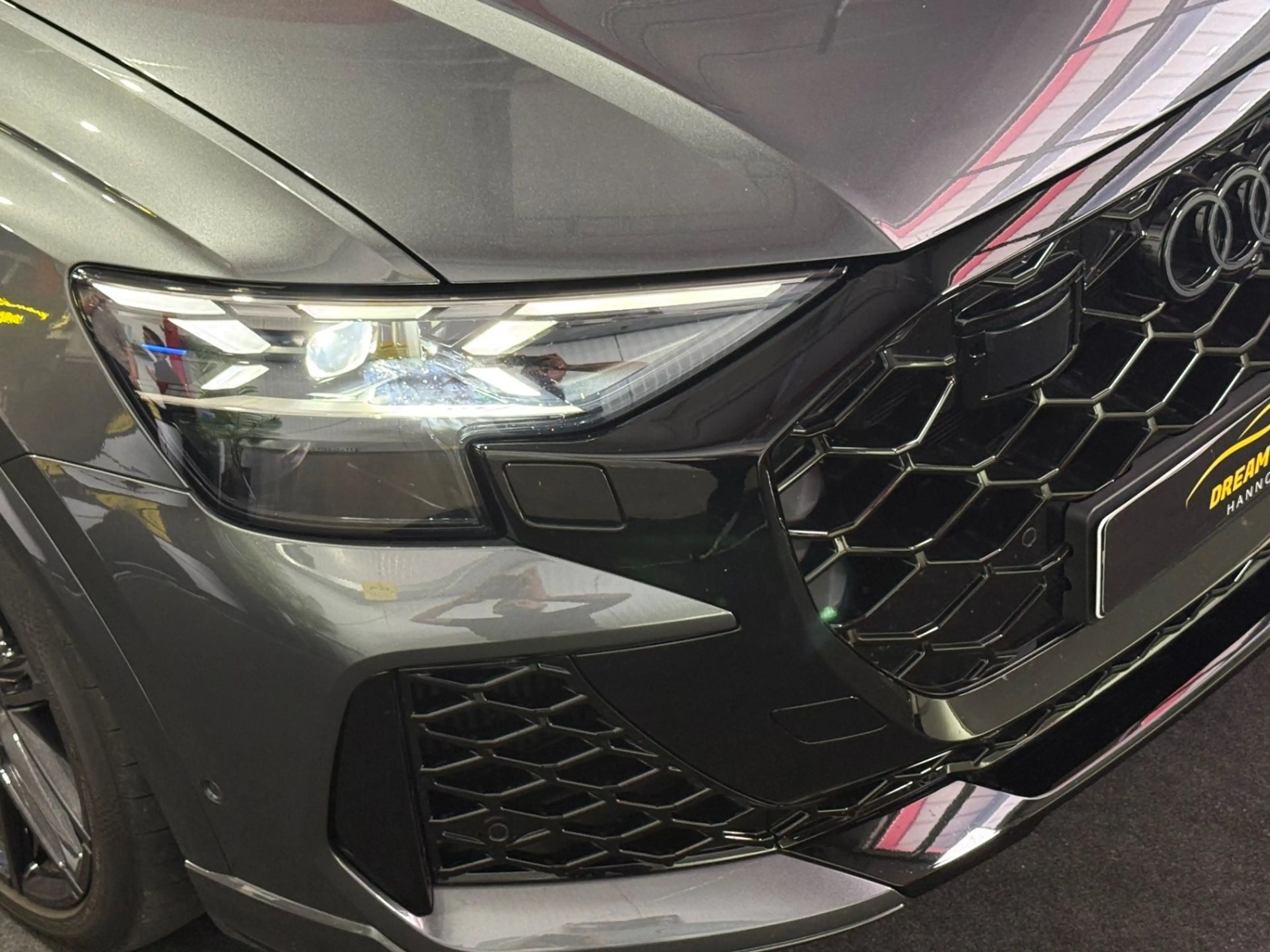 Audi RS Q8 4.0 TFSI quattro*PANO*HEAD-UP* 360°*MEMORY — photo 12