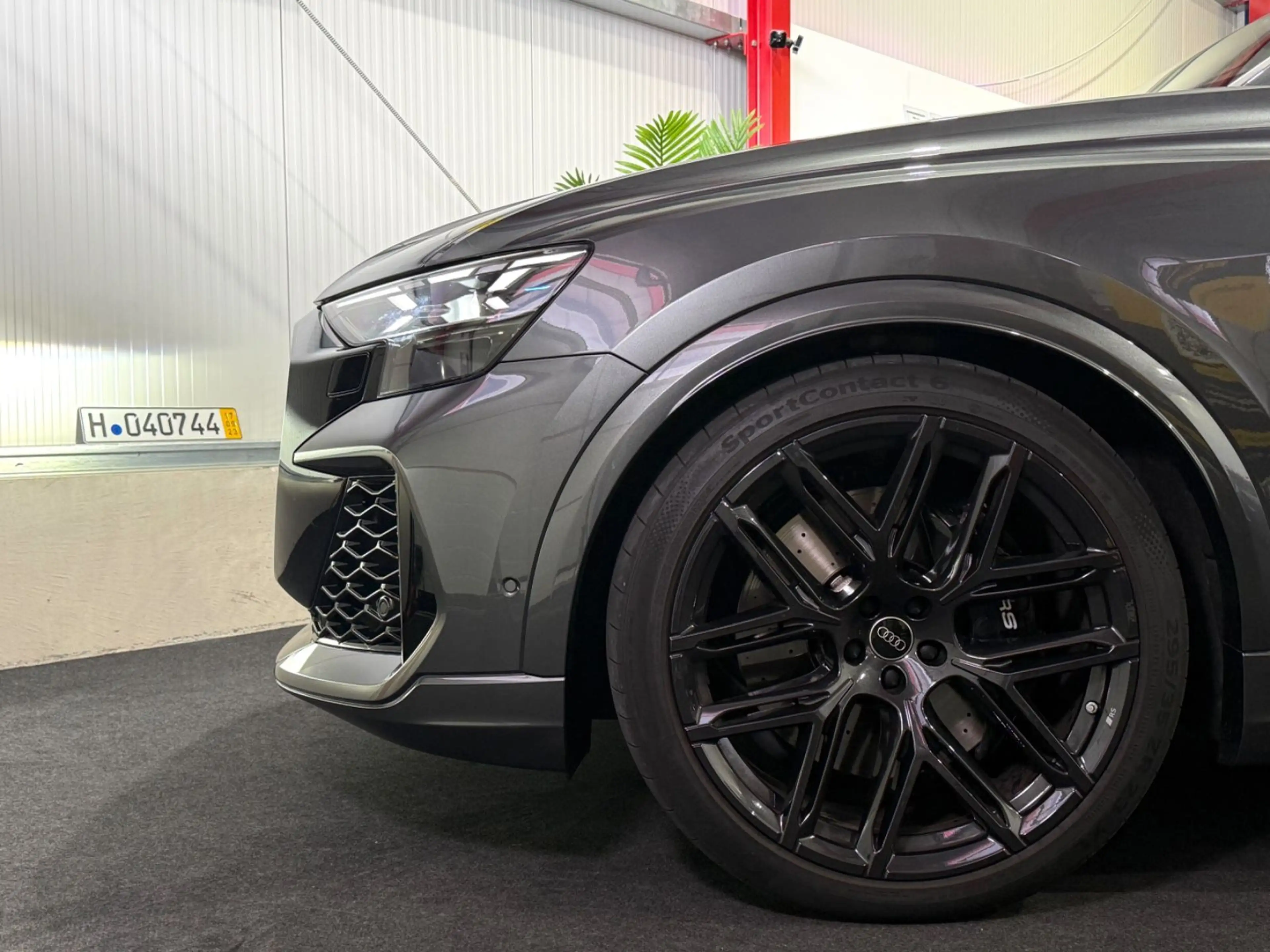 Audi RS Q8 4.0 TFSI quattro*PANO*HEAD-UP* 360°*MEMORY — photo 2