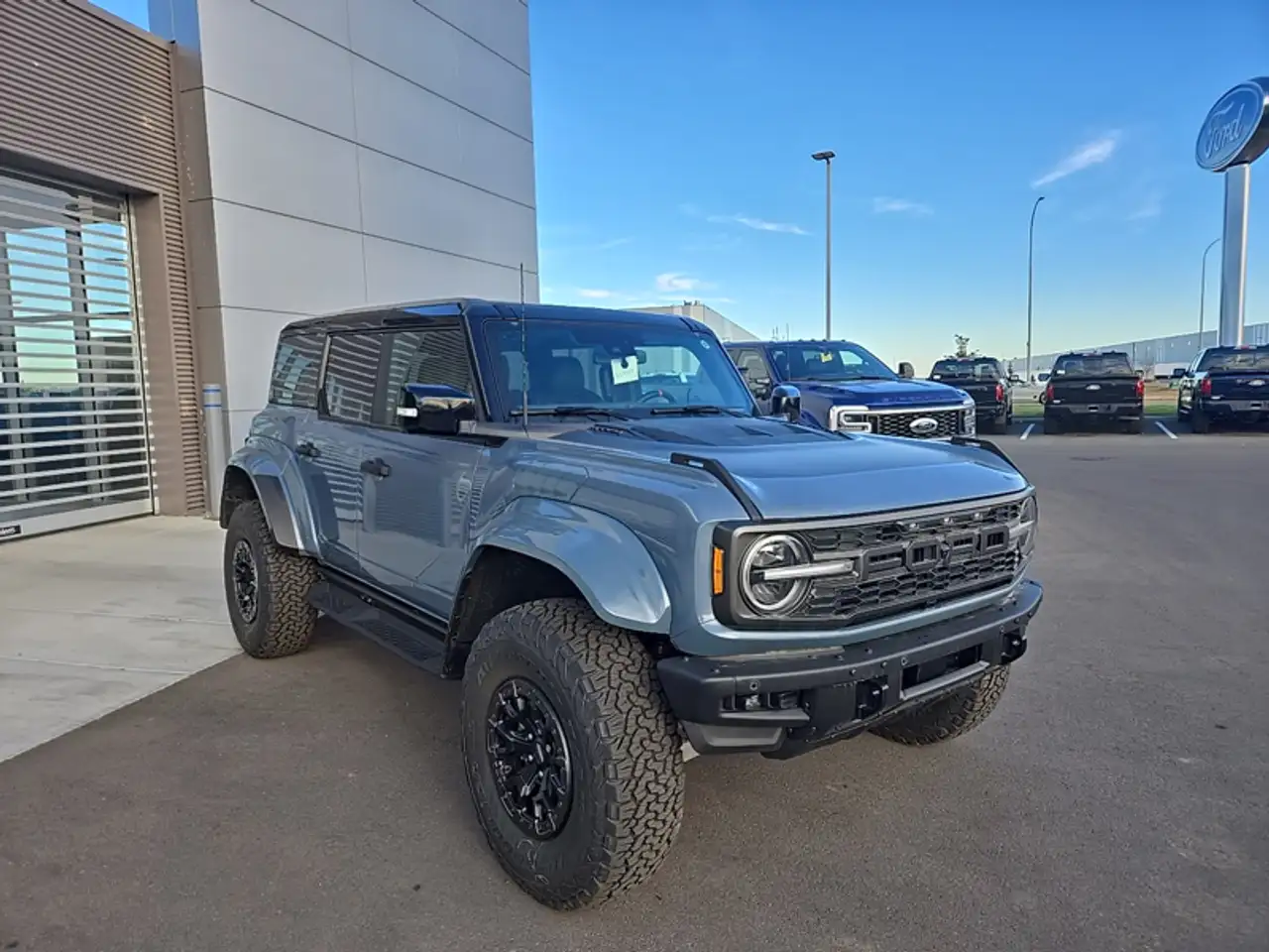 Ford Bronco снимка Ford Bronco