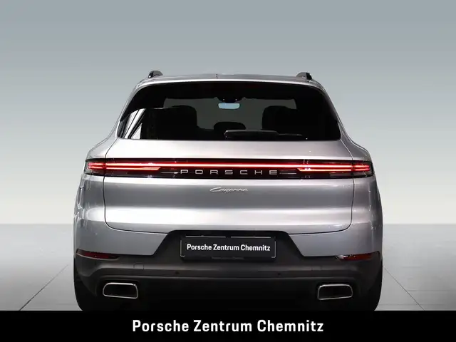 Porsche Cayenne view 5