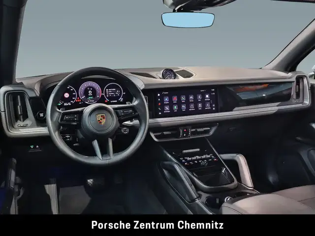 Porsche Cayenne view 7