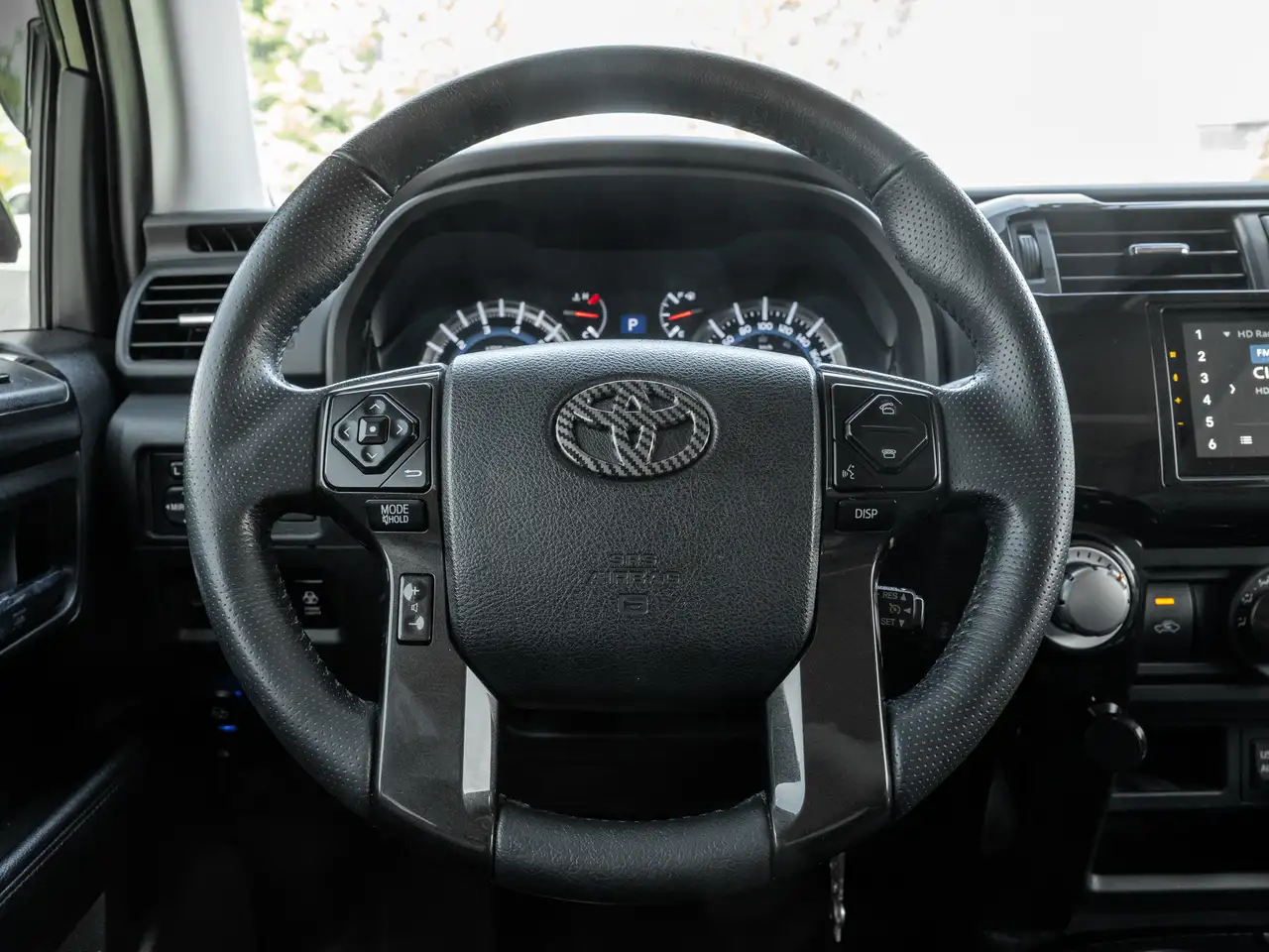 Toyota 4-Runner снимка Toyota 4-Runner