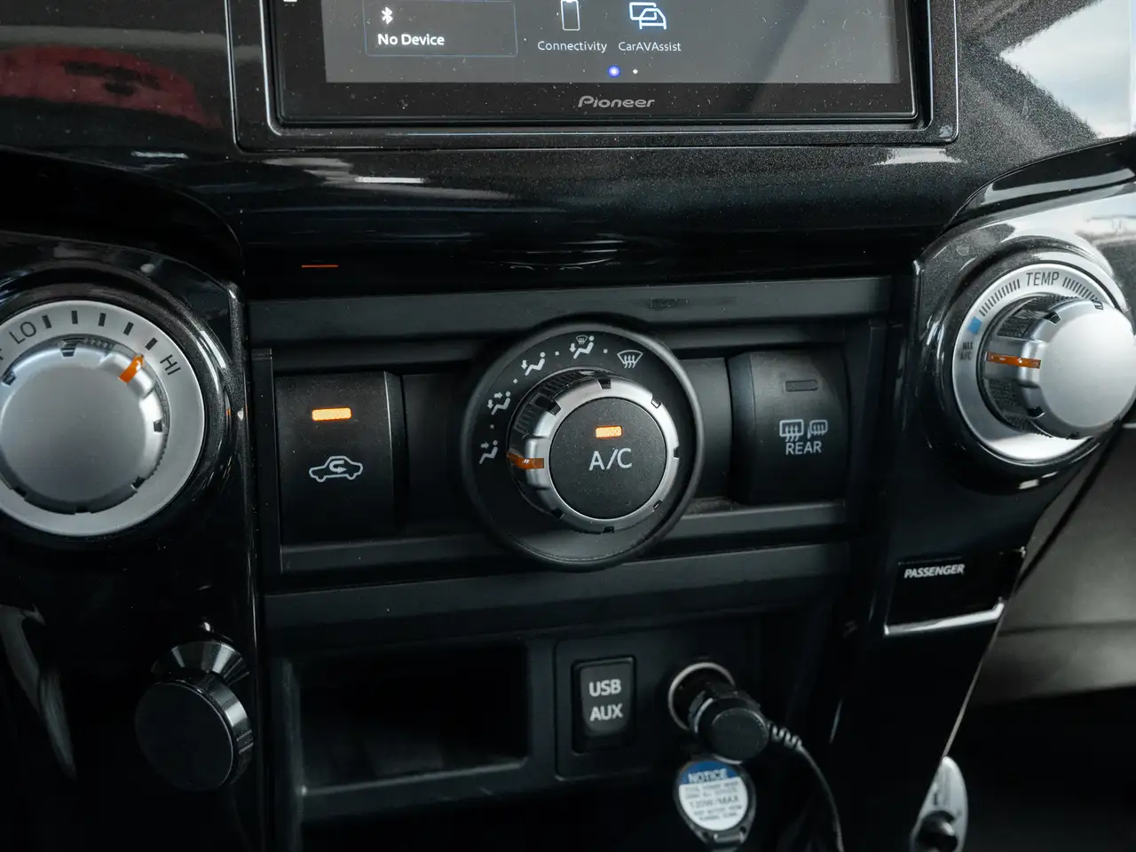 Toyota 4-Runner снимка Toyota 4-Runner