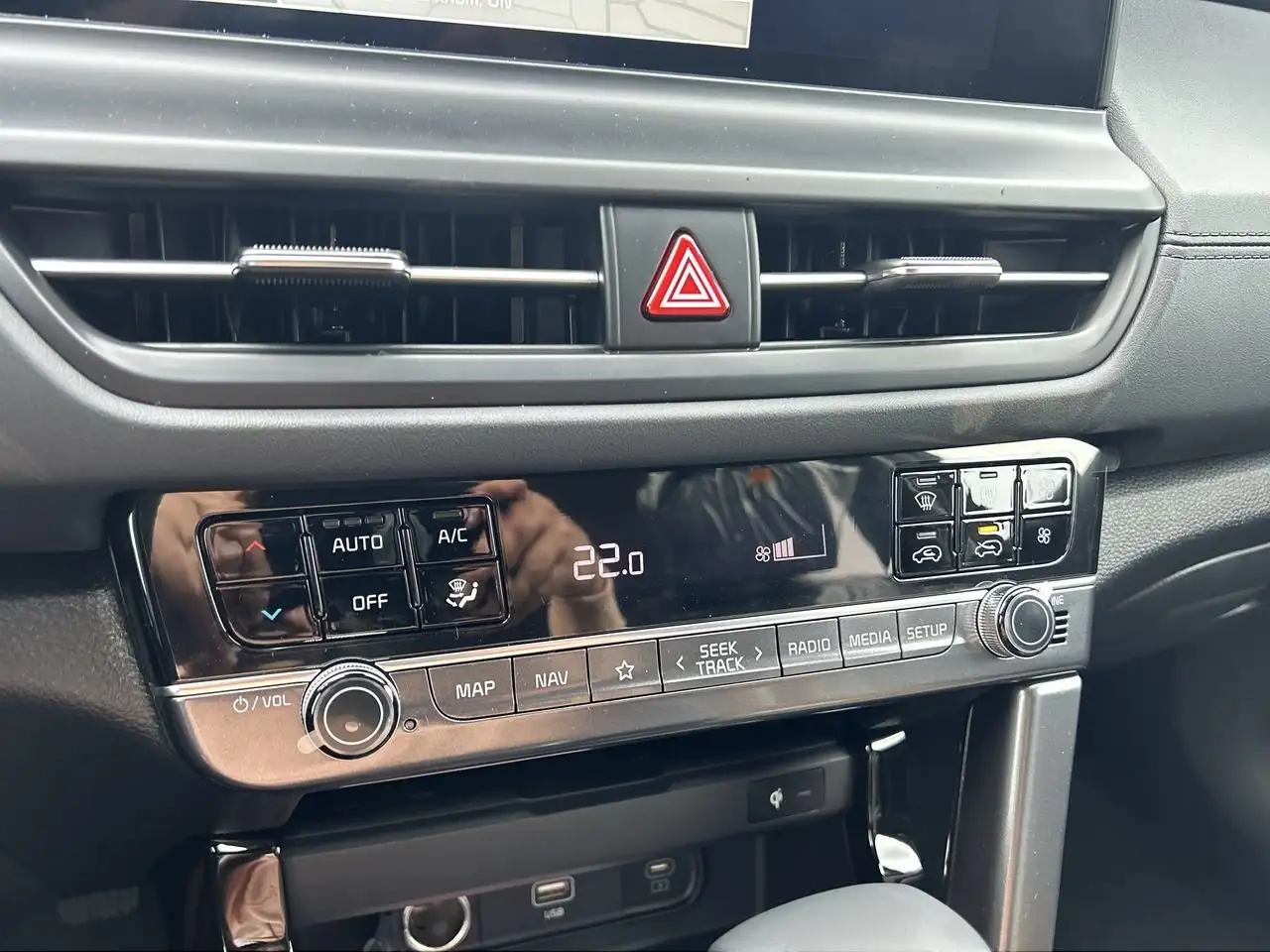 Kia Seltos снимка Kia Seltos