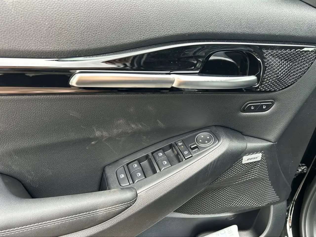 Kia Seltos снимка Kia Seltos