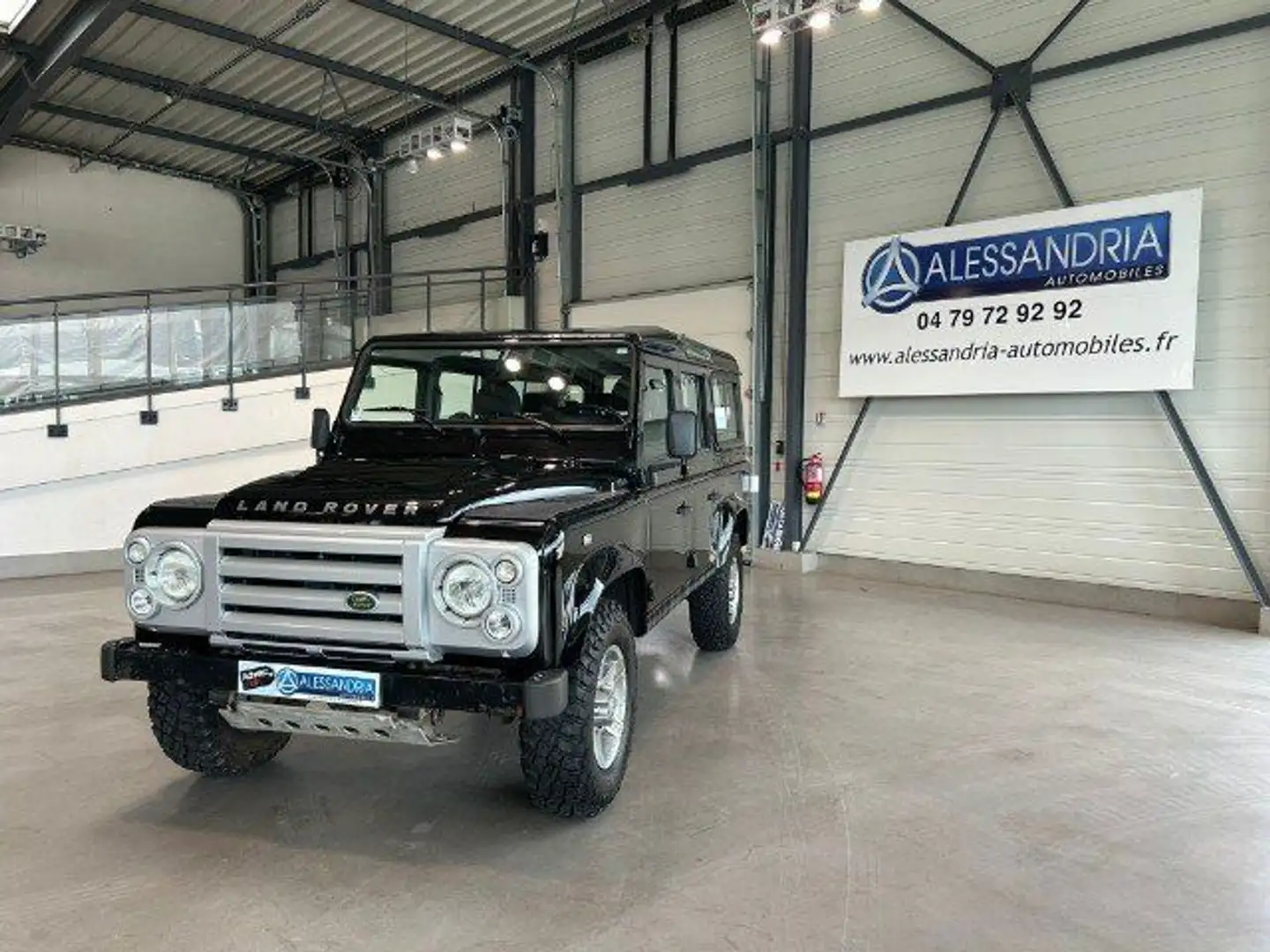 Land Rover Defender 110 II STATION WAGON SE 5P Schwarz - 1
