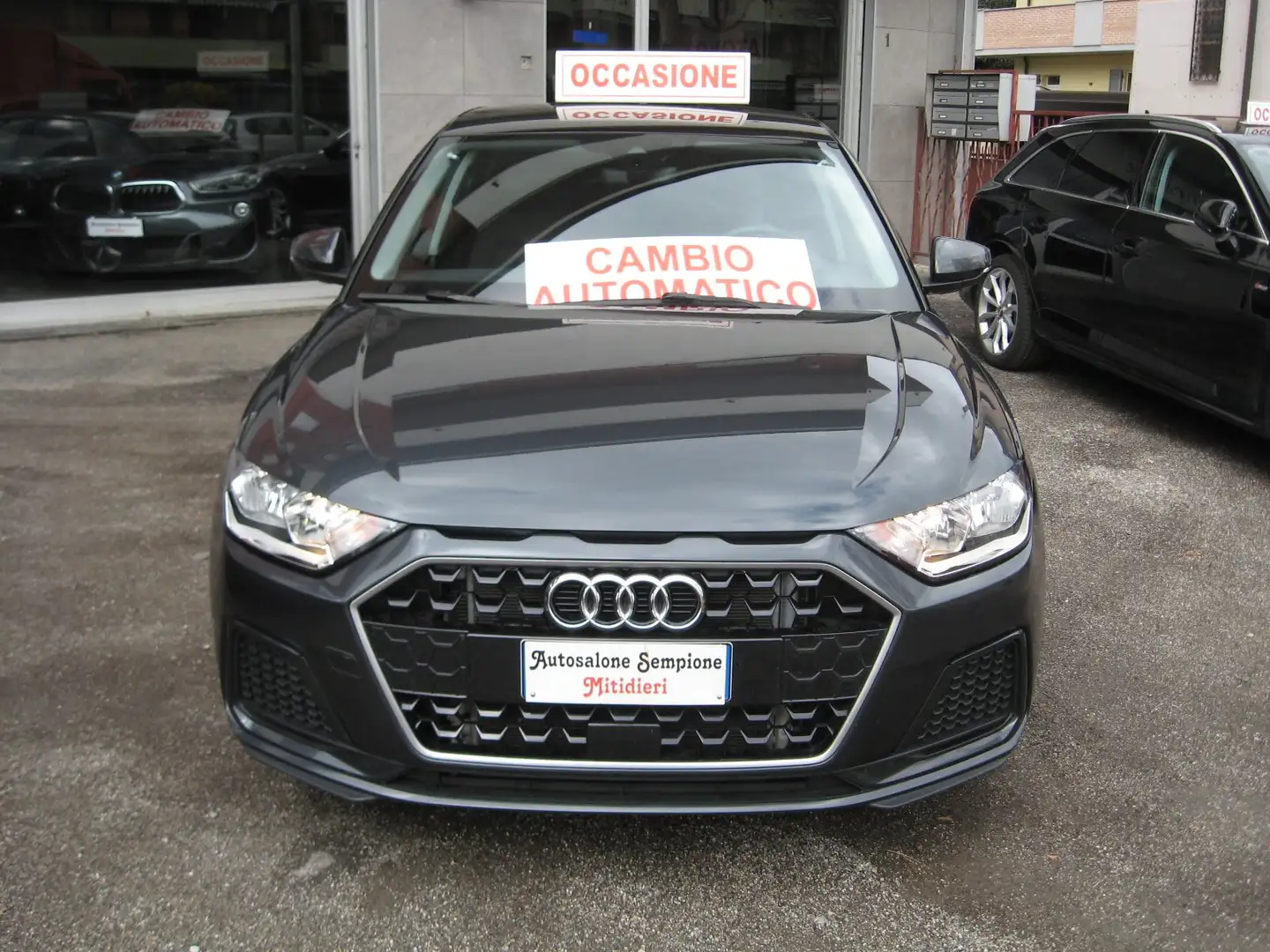 Audi A1 Sportback 30 1.0 tfsi Advanced S-tronic KM 24.000 Gris - 2