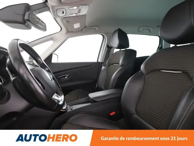 Renault Grand Scenic view 10