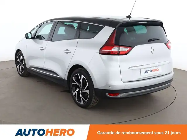 Renault Grand Scenic view 4