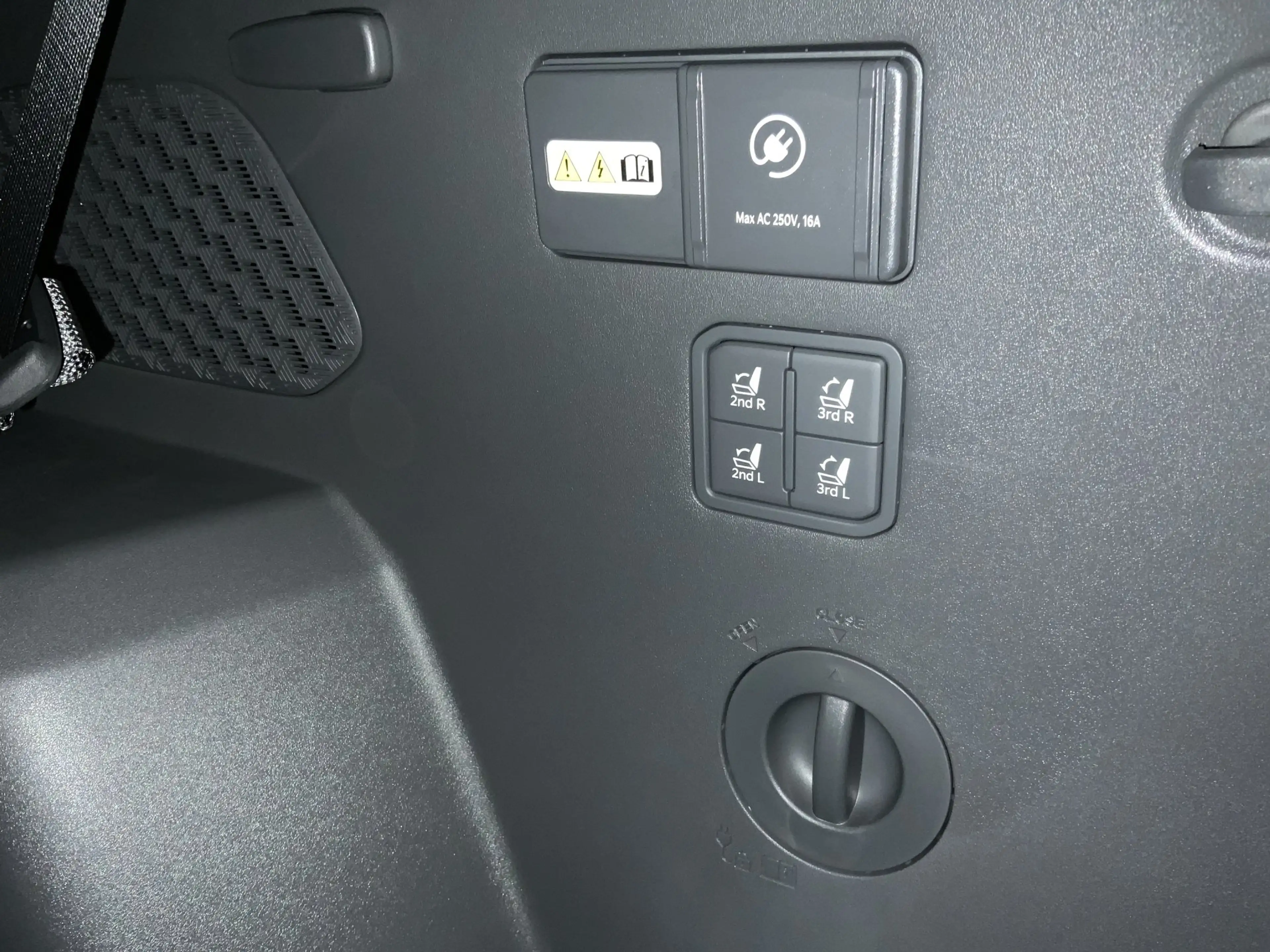 Kia EV9 GT-line 283 kW Allradantrieb Sports Utility Vehicl — photo 20