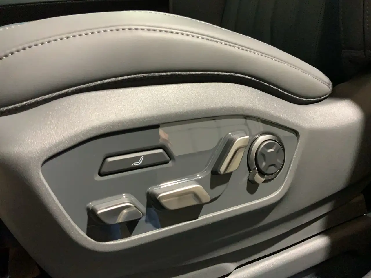 Kia EV9 GT-line 283 kW Allradantrieb Sports Utility Vehicl 24