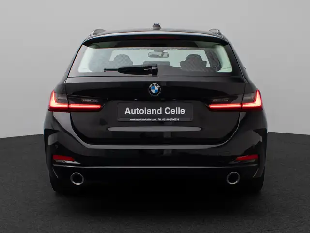 BMW 3 Series view 8